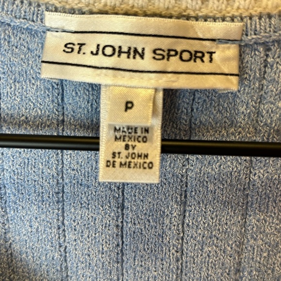 ST JOHN SPORT SOFT BLUE SANTANA KNIT SIZE P - Picture 4 of 8